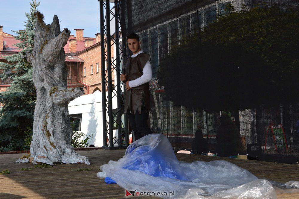 Narodowe czytanie Balladyny Juliusza Słowackiego w Ostrołęce [5.09.2020]  - zdjęcie #15 - eOstroleka.pl