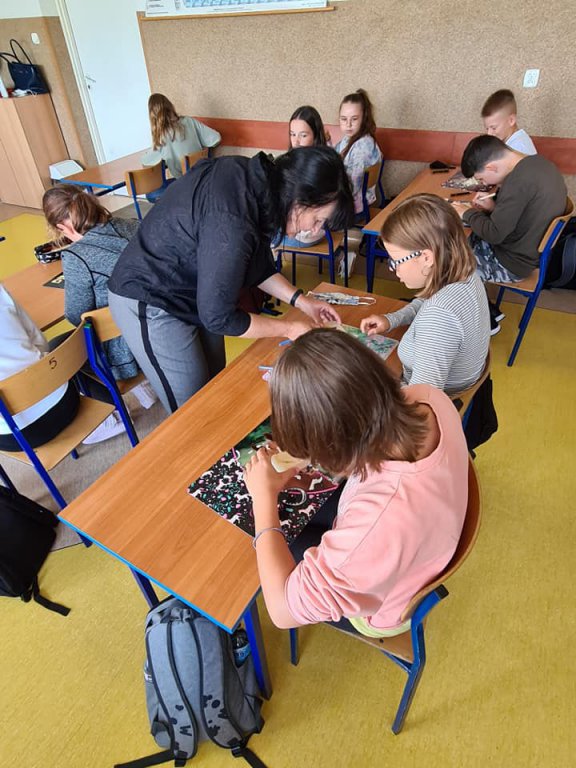 Warsztaty rzeźbiarskie dla mieszkańców gminy Rzekuń - zdjęcie #13 - eOstroleka.pl