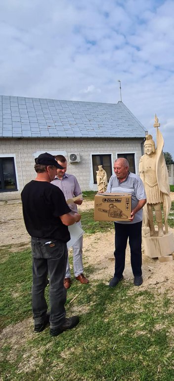 Zakończenie pleneru rzeźbiarskiego w Rzekuniu [05.09.2020] - zdjęcie #5 - eOstroleka.pl