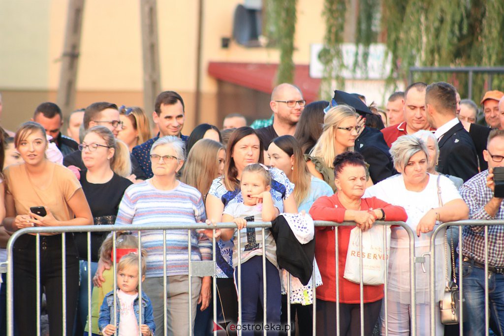 100. urodziny OSP w Baranowie. Odznaczenia, prezenty i koncert gwiazdy disco polo [12.09.2020] - zdjęcie #36 - eOstroleka.pl