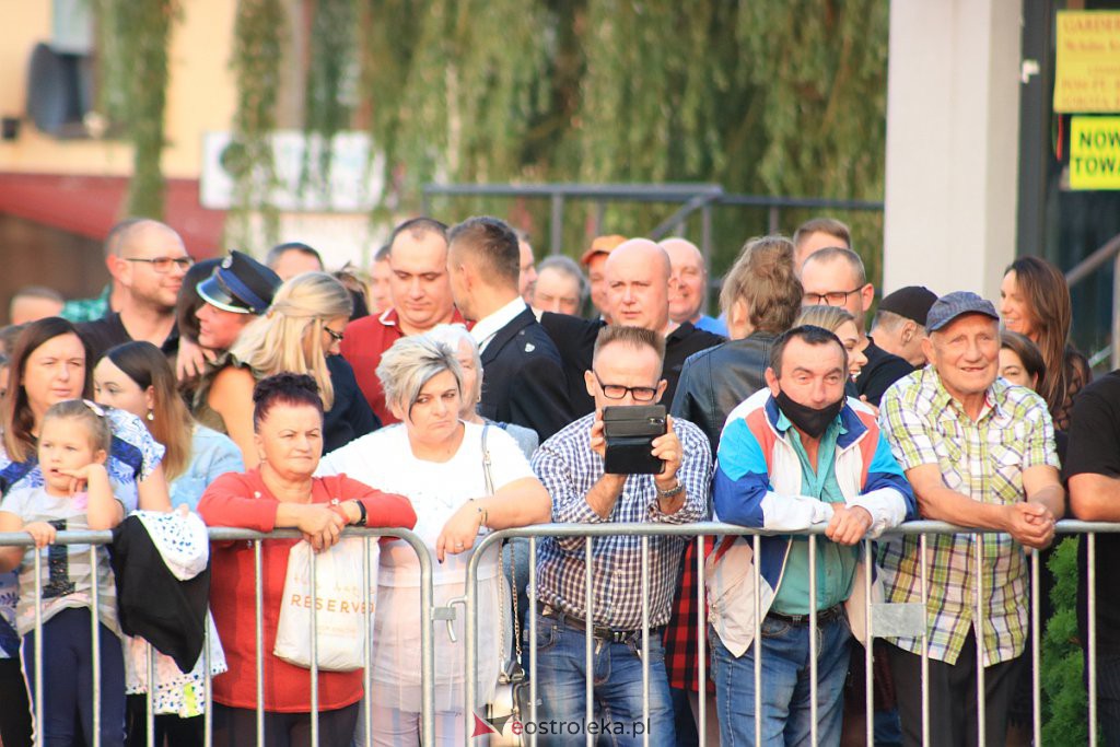 100. urodziny OSP w Baranowie. Odznaczenia, prezenty i koncert gwiazdy disco polo [12.09.2020] - zdjęcie #35 - eOstroleka.pl