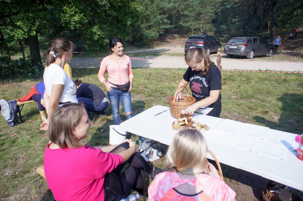 W Siemnosze jak w „Panu Tadeuszu”, za wysmukłym gonili borowikiem [14.09.2020] - zdjęcie #21 - eOstroleka.pl