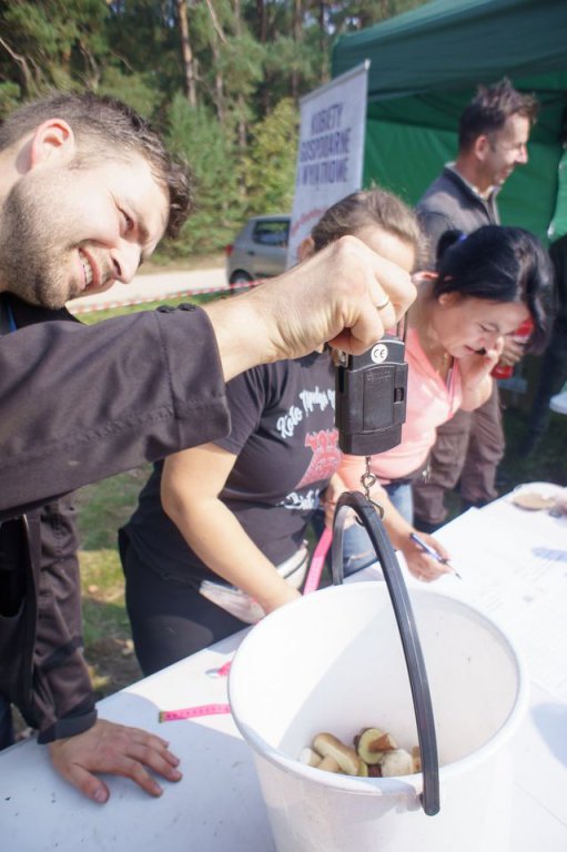 W Siemnosze jak w „Panu Tadeuszu”, za wysmukłym gonili borowikiem [14.09.2020] - zdjęcie #6 - eOstroleka.pl