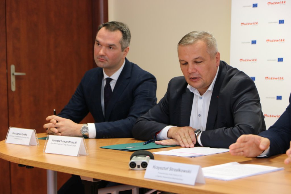 Konferencja prasowa o podziale Mazowsza i likwidacji dyspozytorni karetek Meditrans Ostrołęka  [16.09.2020] - zdjęcie #18 - eOstroleka.pl
