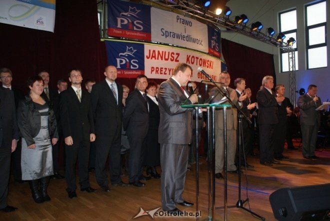 Konwencja Prawa i Sprawiedliwości w Ostrołęce (07.11.2010) - zdjęcie #30 - eOstroleka.pl