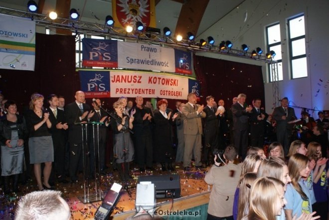 Konwencja Prawa i Sprawiedliwości w Ostrołęce (07.11.2010) - zdjęcie #6 - eOstroleka.pl
