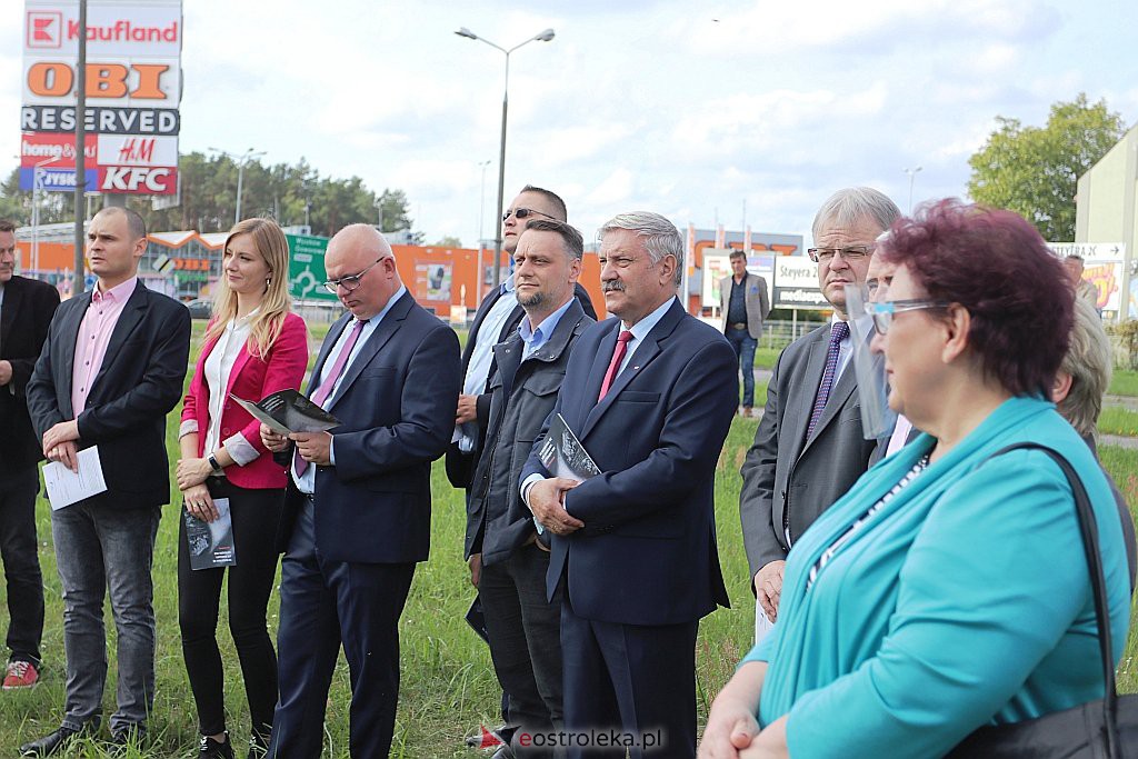 Inauguracja muralu historycznego [20.09.2020] - zdjęcie #29 - eOstroleka.pl