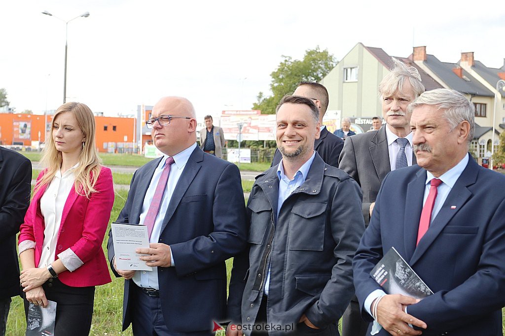 Inauguracja muralu historycznego [20.09.2020] - zdjęcie #27 - eOstroleka.pl