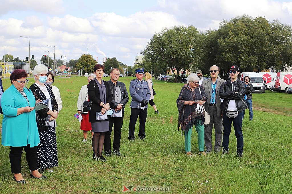 Inauguracja muralu historycznego [20.09.2020] - zdjęcie #21 - eOstroleka.pl