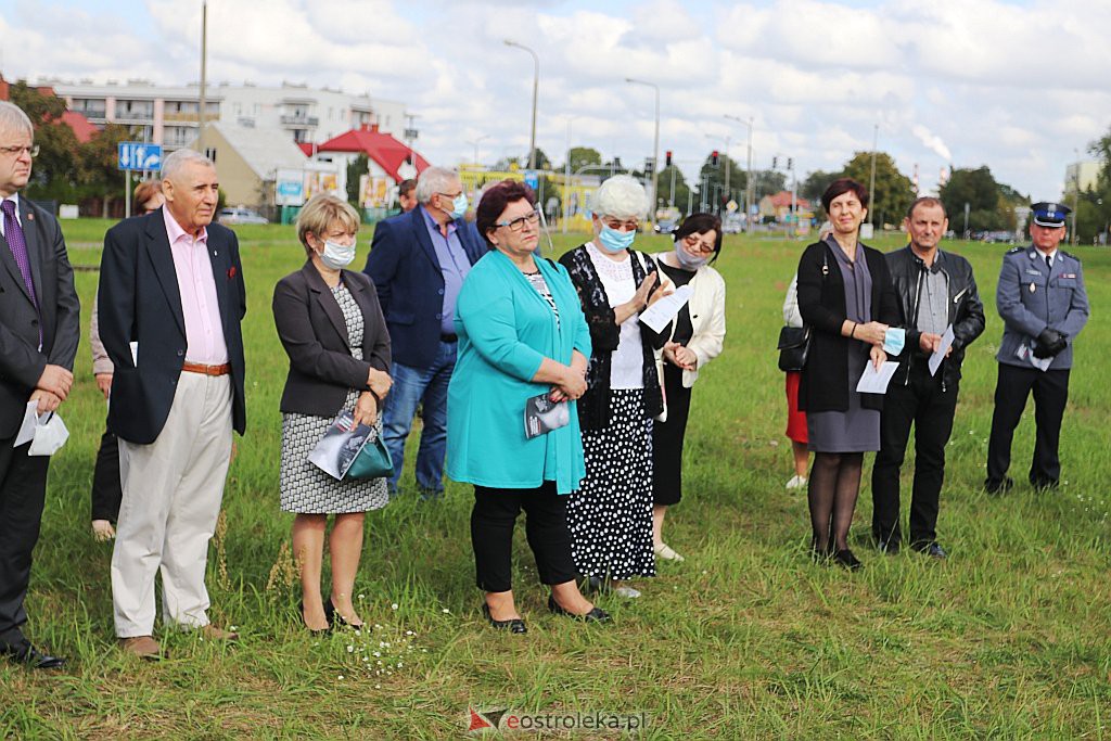 Inauguracja muralu historycznego [20.09.2020] - zdjęcie #20 - eOstroleka.pl