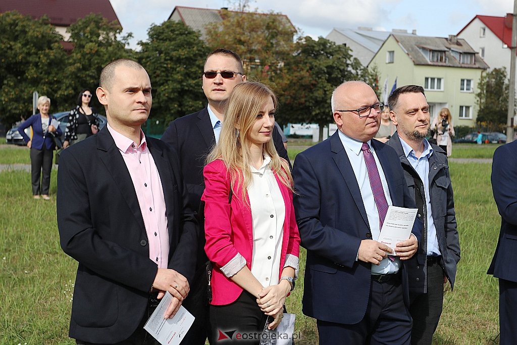 Inauguracja muralu historycznego [20.09.2020] - zdjęcie #19 - eOstroleka.pl