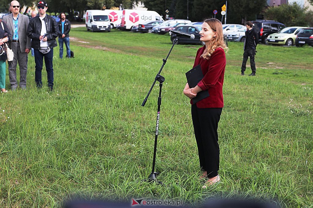 Inauguracja muralu historycznego [20.09.2020] - zdjęcie #13 - eOstroleka.pl