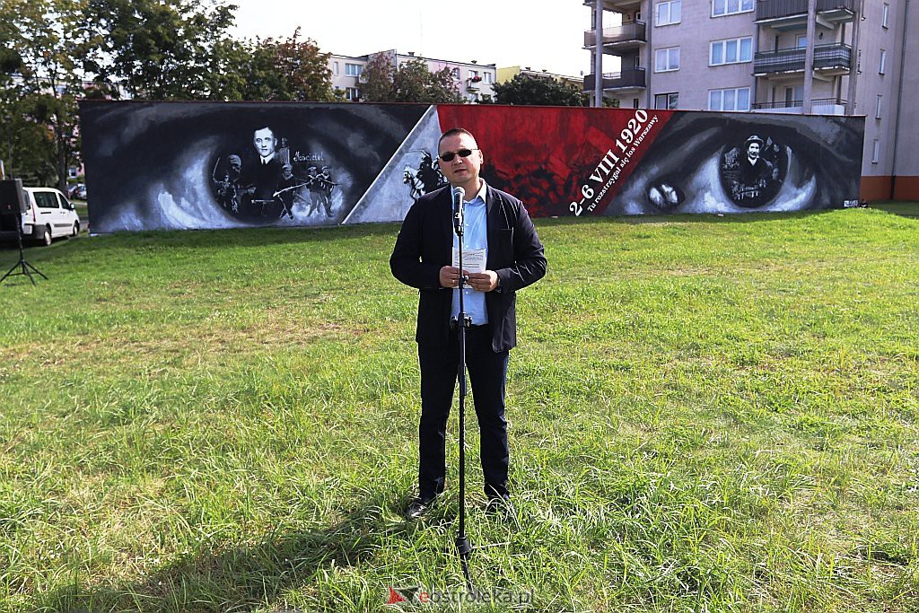 Inauguracja muralu historycznego [20.09.2020] - zdjęcie #26 - eOstroleka.pl