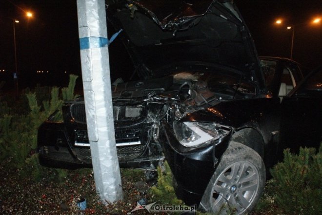 Wypadek na Rondzie Jana Radomskiego w Ostrołęce (08.11.2010) - zdjęcie #12 - eOstroleka.pl