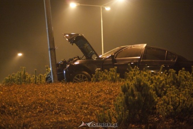 Wypadek na Rondzie Jana Radomskiego w Ostrołęce (08.11.2010) - zdjęcie #4 - eOstroleka.pl
