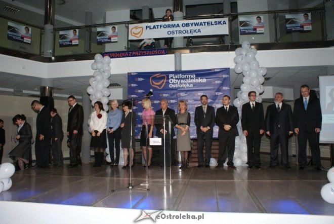 Konwencja wyborcza Platformy Obywatelskiej (08.11.2010) - zdjęcie #53 - eOstroleka.pl