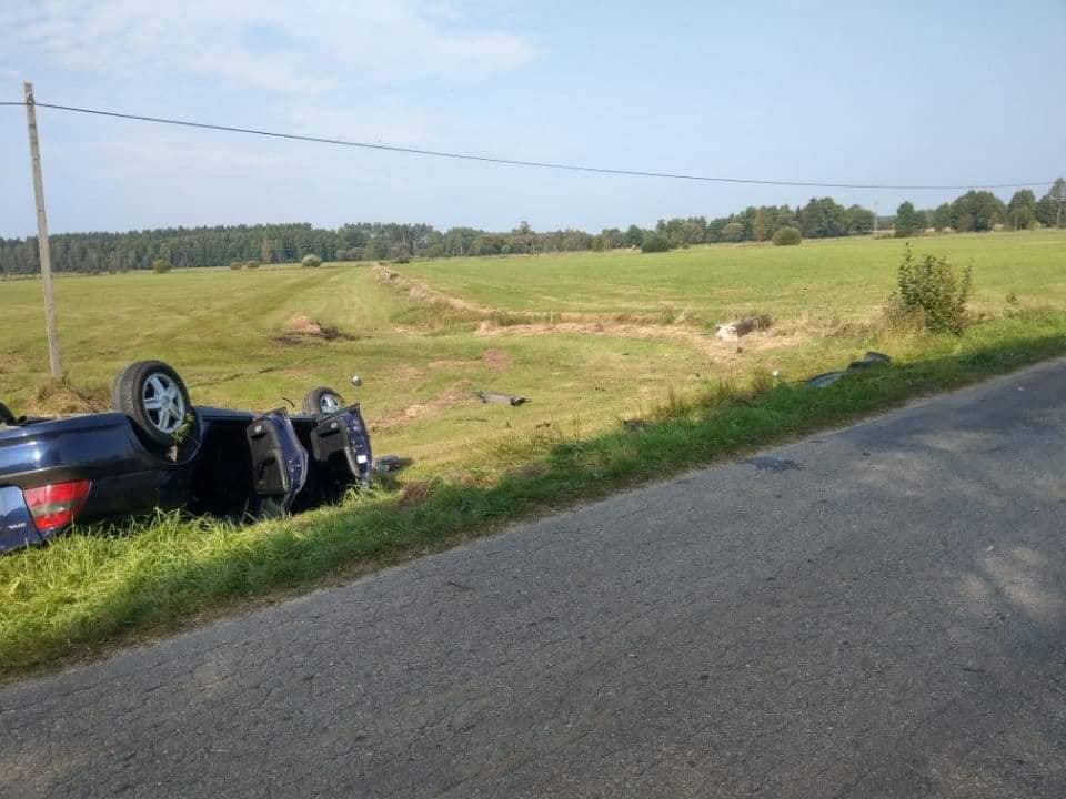 Niebezpieczny wypadek w Czarni [24.09.2020] - zdjęcie #7 - eOstroleka.pl