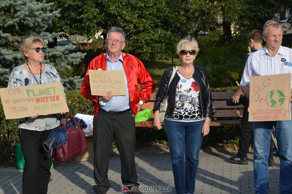 Młodzieżowy Strajk Klimatyczny w Ostrołęce - zdjęcie #7 - eOstroleka.pl