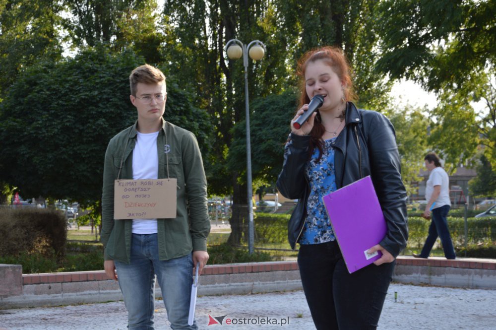 Młodzieżowy Strajk Klimatyczny w Ostrołęce - zdjęcie #12 - eOstroleka.pl