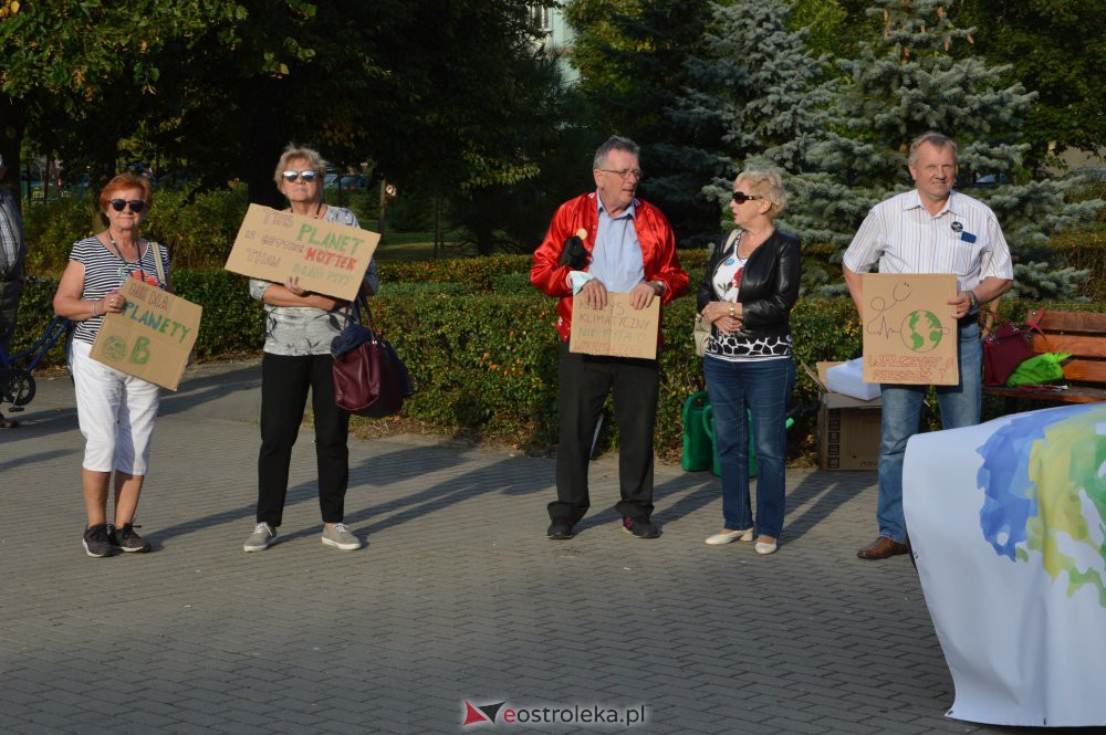 Młodzieżowy Strajk Klimatyczny w Ostrołęce - zdjęcie #26 - eOstroleka.pl