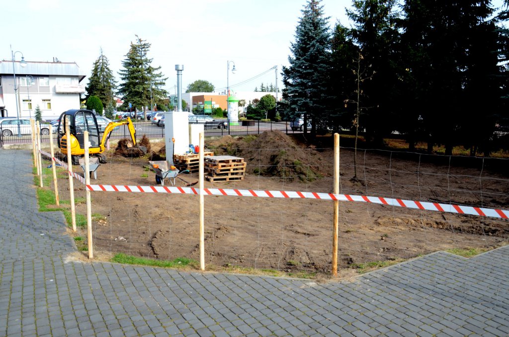 W Kadzidle powstaje pierwsze przyszkolne arboretum w powiecie ostrołęckim - zdjęcie #2 - eOstroleka.pl