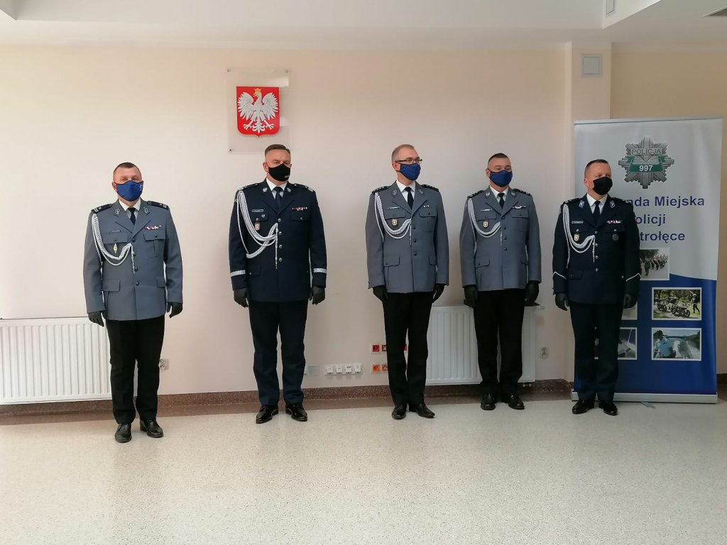 Oficjalne pożegnanie komendanta miejskiego policji w Ostrołęce [01.10.2020] - zdjęcie #6 - eOstroleka.pl