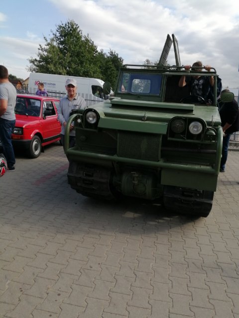 IX Rzekuńskie Spotkania Fanów Starej Motoryzacji [04.10.2020] - zdjęcie #2 - eOstroleka.pl