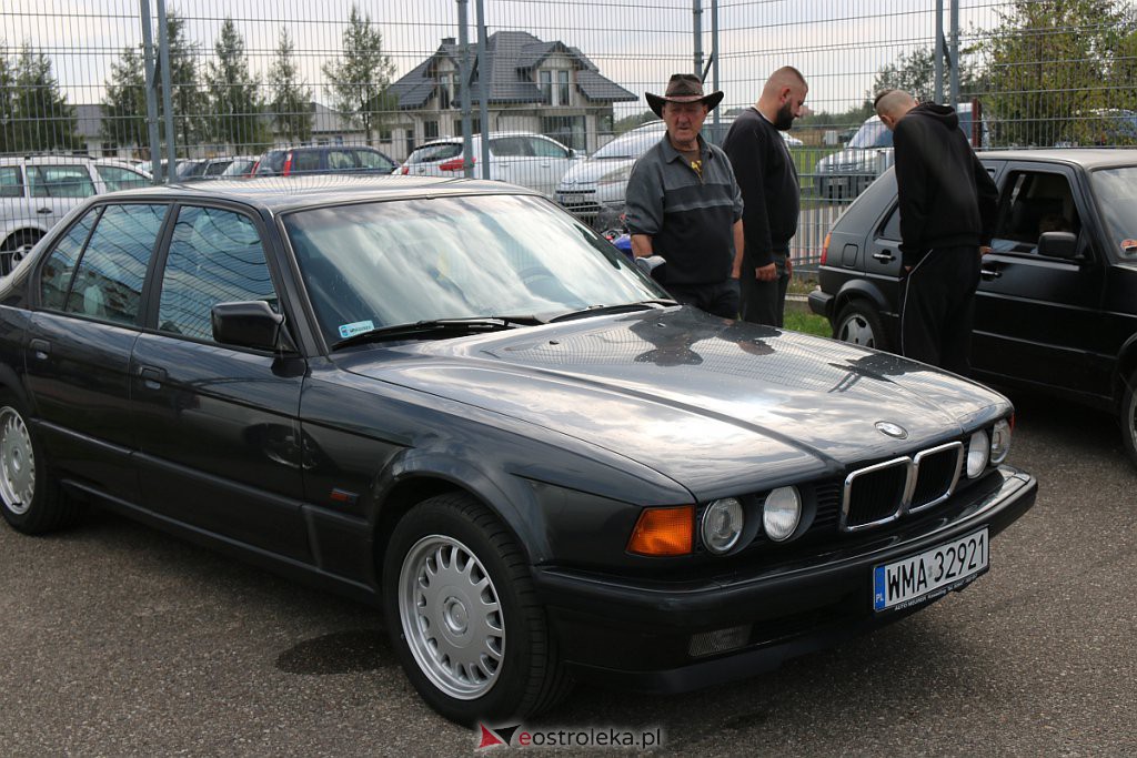 IX Rzekuńskie Spotkania Fanów Starej Motoryzacji [04.10.2020] - zdjęcie #94 - eOstroleka.pl