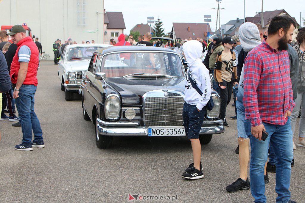 IX Rzekuńskie Spotkania Fanów Starej Motoryzacji [04.10.2020] - zdjęcie #75 - eOstroleka.pl