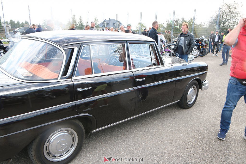 IX Rzekuńskie Spotkania Fanów Starej Motoryzacji [04.10.2020] - zdjęcie #68 - eOstroleka.pl