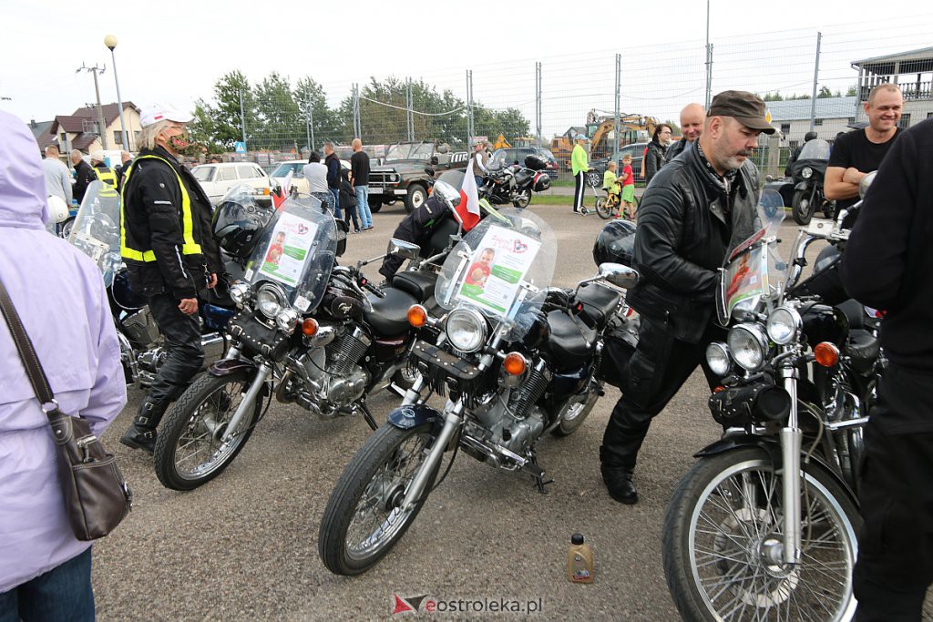 IX Rzekuńskie Spotkania Fanów Starej Motoryzacji [04.10.2020] - zdjęcie #64 - eOstroleka.pl