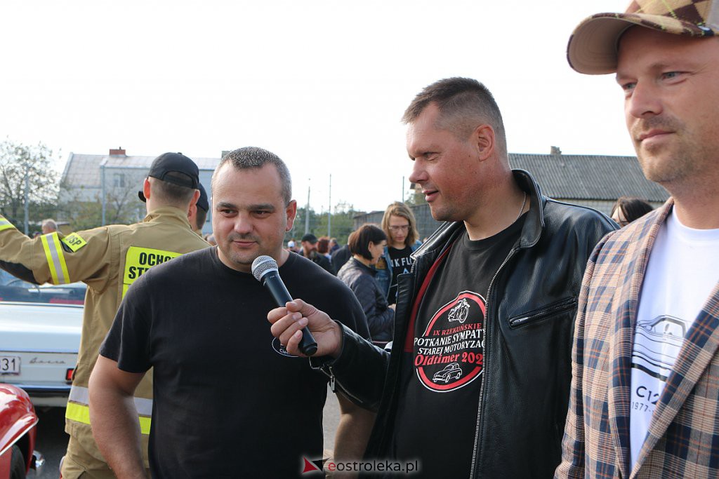 IX Rzekuńskie Spotkania Fanów Starej Motoryzacji [04.10.2020] - zdjęcie #54 - eOstroleka.pl