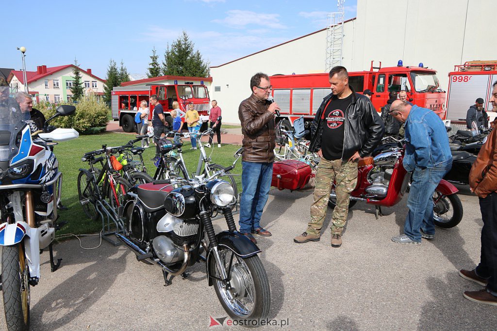 IX Rzekuńskie Spotkania Fanów Starej Motoryzacji [04.10.2020] - zdjęcie #46 - eOstroleka.pl