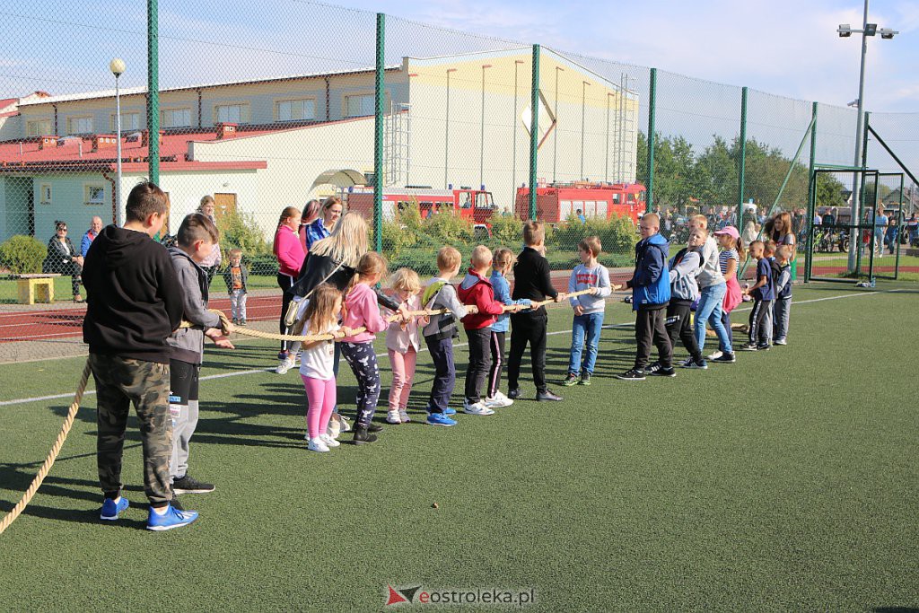 IX Rzekuńskie Spotkania Fanów Starej Motoryzacji [04.10.2020] - zdjęcie #35 - eOstroleka.pl