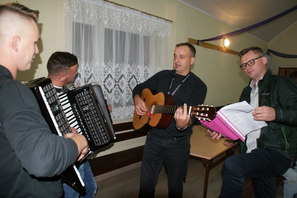 76. rocznica pacyfikacji wsi Bandysie. Kurpie pamiętają o swoich poległych Braciach [04.10.2020] - zdjęcie #39 - eOstroleka.pl