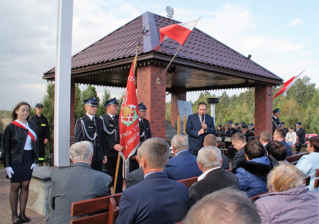 76. rocznica pacyfikacji wsi Bandysie. Kurpie pamiętają o swoich poległych Braciach [04.10.2020] - zdjęcie #67 - eOstroleka.pl