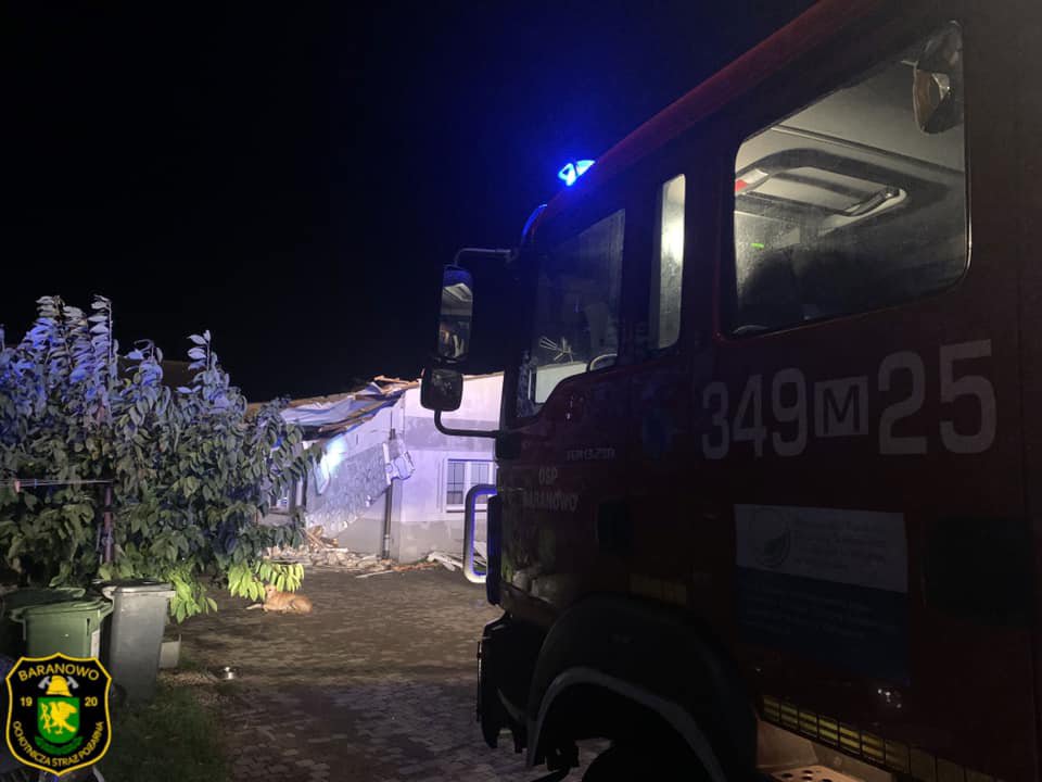 Ostrołęka i powiat po nawałnicy. Około 130 strażackich interwencji, trwa szacowanie strat [05.10.2020] - zdjęcie #20 - eOstroleka.pl