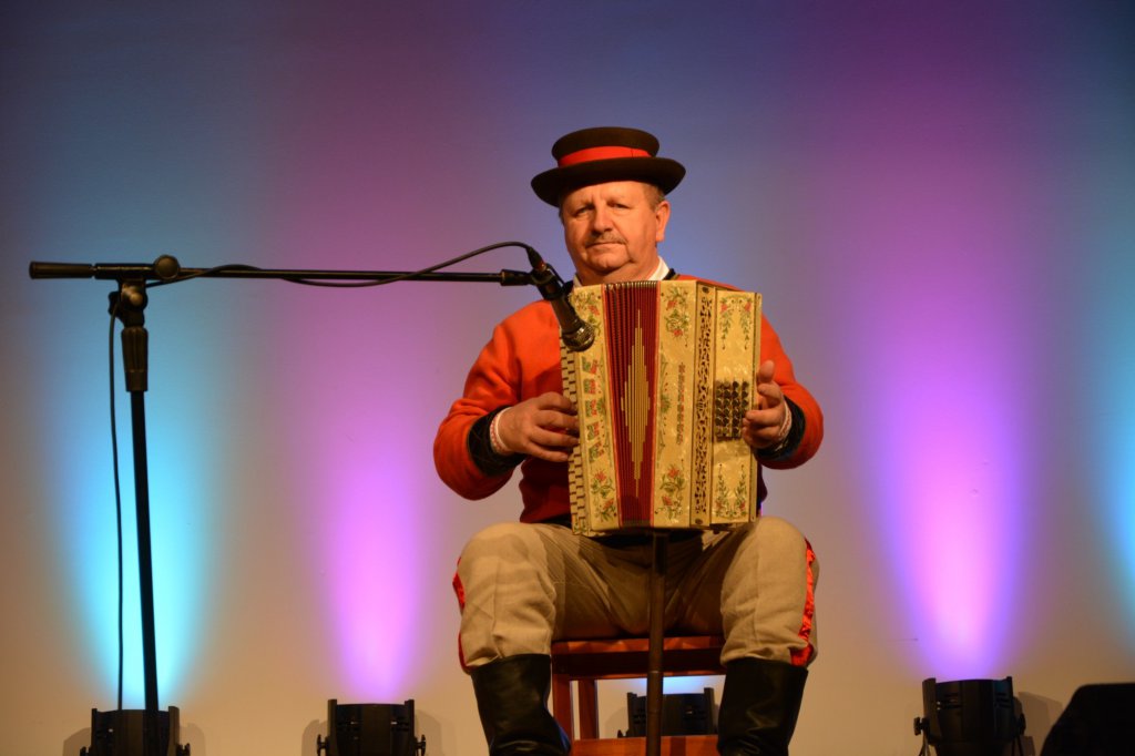 XXIV Regionalny Przegląd Harmonistów Ludowych „Kurpiowskie Granie” - zdjęcie #6 - eOstroleka.pl