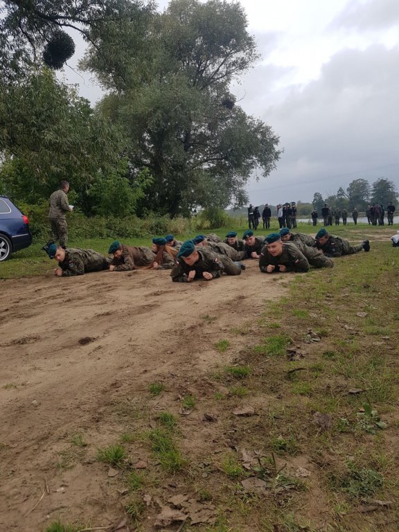 Wojskowy Rajd Nadnarwiańskim Szlakiem Ostrołęka - Teodorowo - Ostrołęka - zdjęcie #4 - eOstroleka.pl