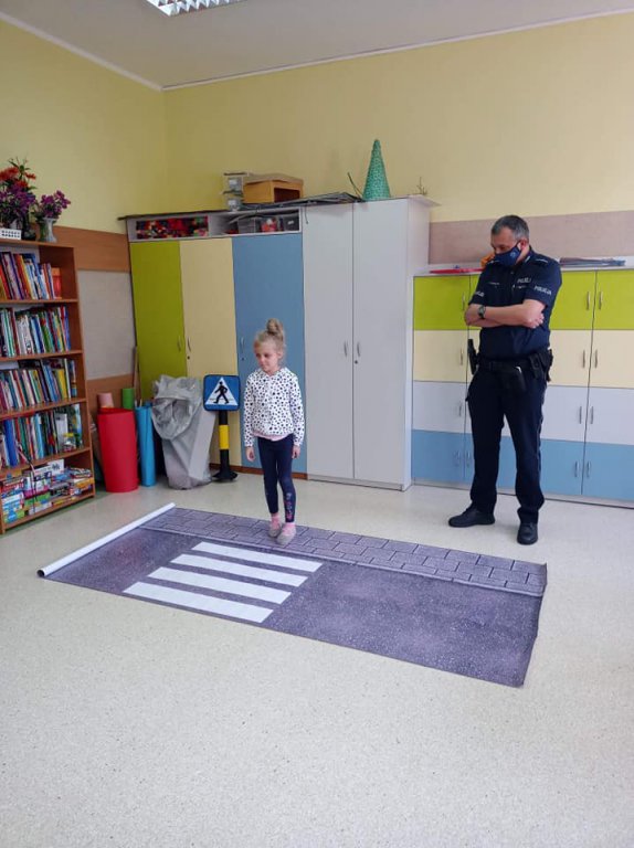 Lekcja bezpieczeństwa w Szkole Podstawowej w Rzekuniu - zdjęcie #7 - eOstroleka.pl