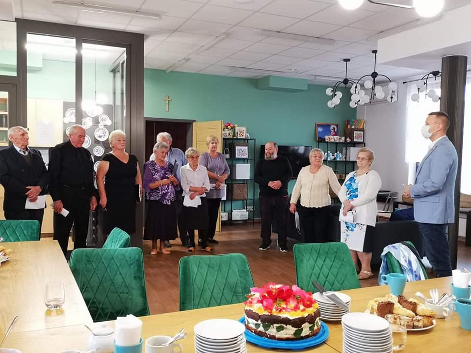 Międzynarodowy Dzień Osób Starszych w rzekuńskim „Dziennym Domu Pobytu Senior+” [12.10.2020] - zdjęcie #5 - eOstroleka.pl