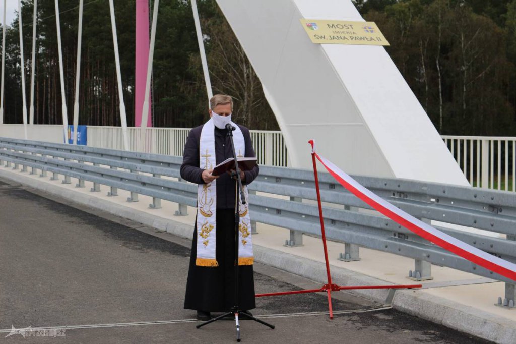 W Chorzelach mają nowy most. Patronem Papież Polak [19.10.2020] - zdjęcie #9 - eOstroleka.pl