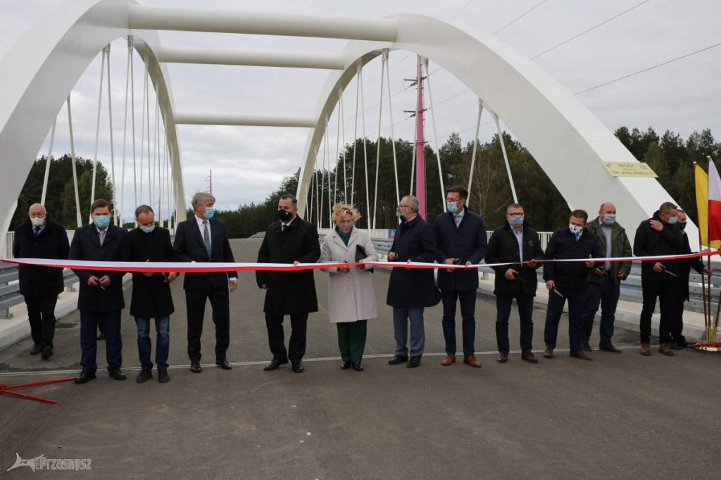 W Chorzelach mają nowy most. Patronem Papież Polak [19.10.2020] - zdjęcie #27 - eOstroleka.pl