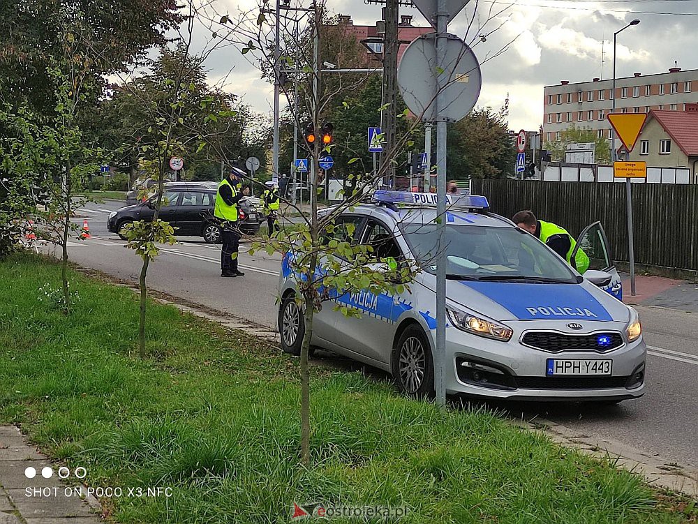 Wypadek na skrzyżowaniu Alei Wojska Polskiego z Witosa [19.10.2020] - zdjęcie #8 - eOstroleka.pl