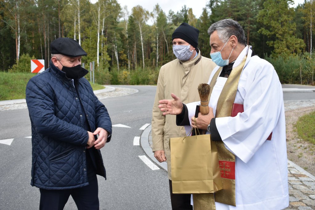 Najdłuższy odcinek drogi przebudowanej przez powiat oficjalnie oddany do użytku [20.10.2020] - zdjęcie #1 - eOstroleka.pl
