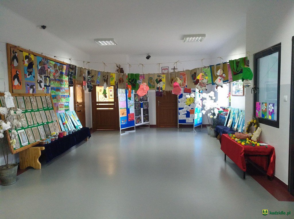 „W świecie sztuki” – wystawa prac uczniów szkoły w Chudku [21.10.2020] - zdjęcie #4 - eOstroleka.pl