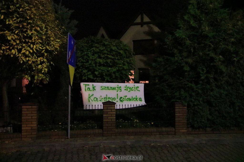 Protest Kobiet w Ostrołęce [25.10.2020] - zdjęcie #44 - eOstroleka.pl