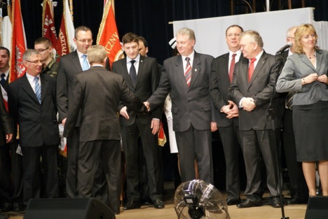 Miejskie Obchody Dnia Niepodległości (11.11.2010) - zdjęcie #26 - eOstroleka.pl