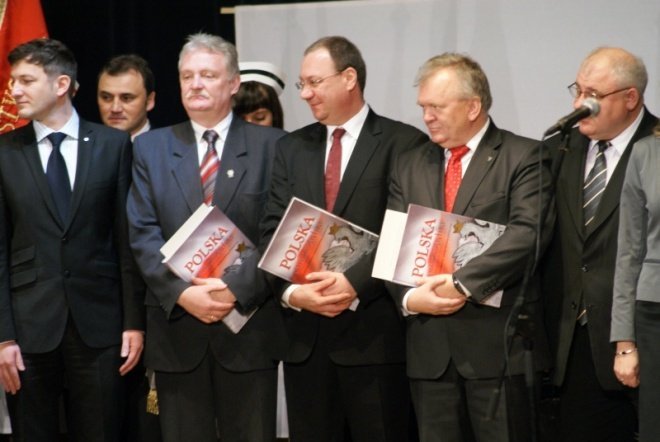 Miejskie Obchody Dnia Niepodległości (11.11.2010) - zdjęcie #22 - eOstroleka.pl