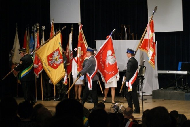 Miejskie Obchody Dnia Niepodległości (11.11.2010) - zdjęcie #10 - eOstroleka.pl
